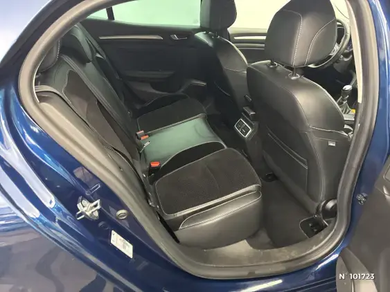 RENAULT MEGANE IV - voiture d'occasion - Photo 11