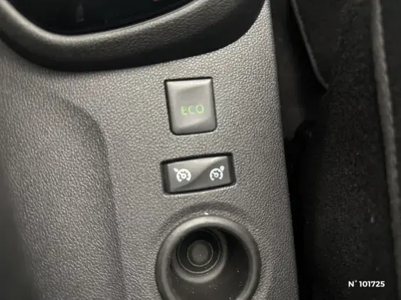 RENAULT CAPTUR - voiture d'occasion - Photo 15