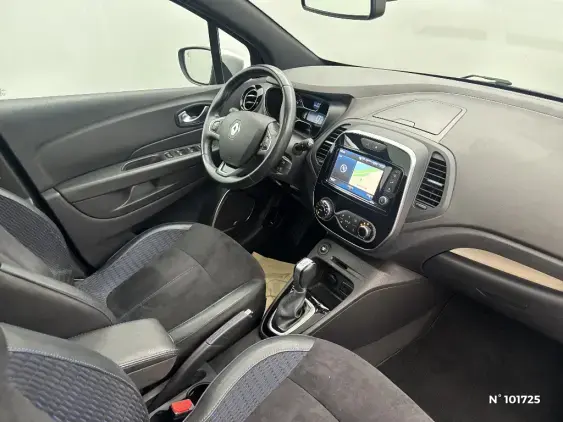 RENAULT CAPTUR - voiture d'occasion - Photo 10