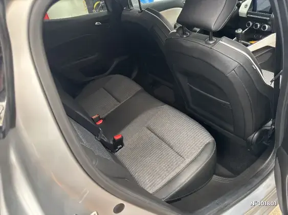 RENAULT CLIO V - voiture d'occasion - Photo 11