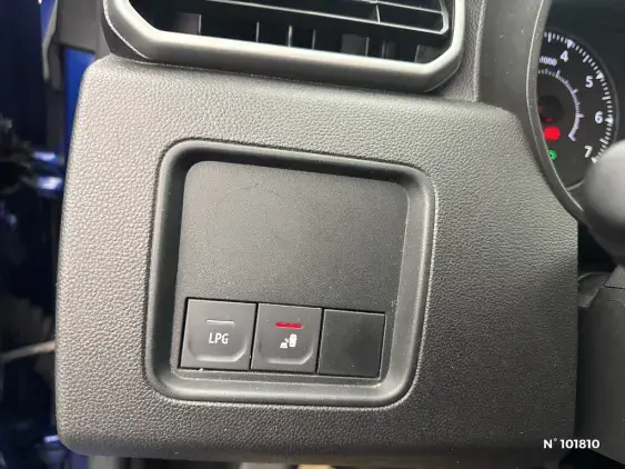 DACIA DUSTER II - voiture d'occasion - Photo 15