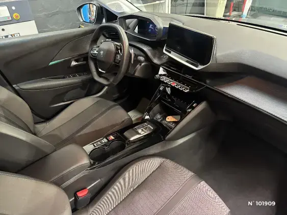 PEUGEOT 208 II - voiture d'occasion - Photo 10