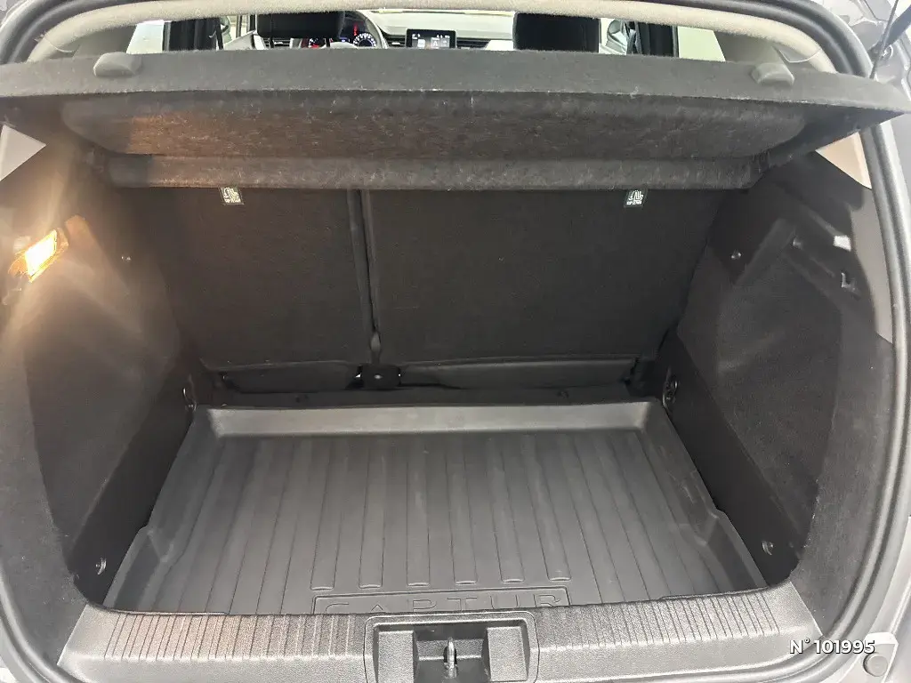 RENAULT CAPTUR II - Miniature 10