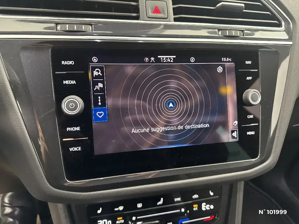 VOLKSWAGEN TIGUAN II - Miniature 7