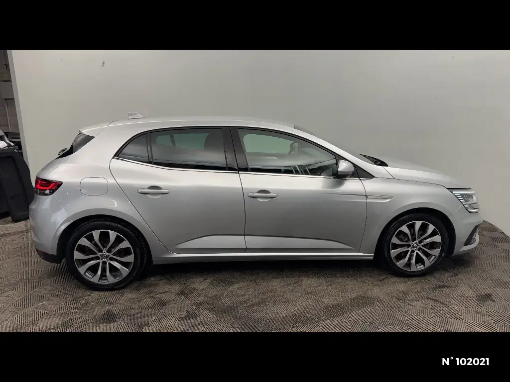 RENAULT MEGANE IV - Miniature 3
