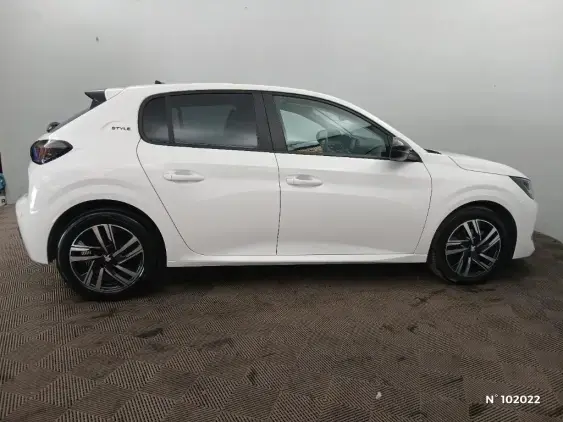 PEUGEOT 208 II - voiture d'occasion - Photo 5