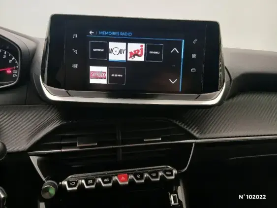 PEUGEOT 208 II - voiture d'occasion - Photo 13