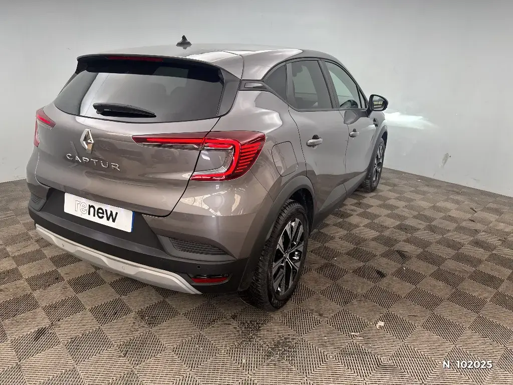 RENAULT CAPTUR II - Miniature 2