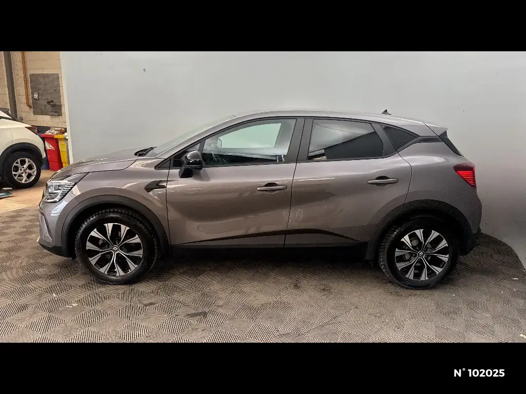 RENAULT CAPTUR II - Miniature 4
