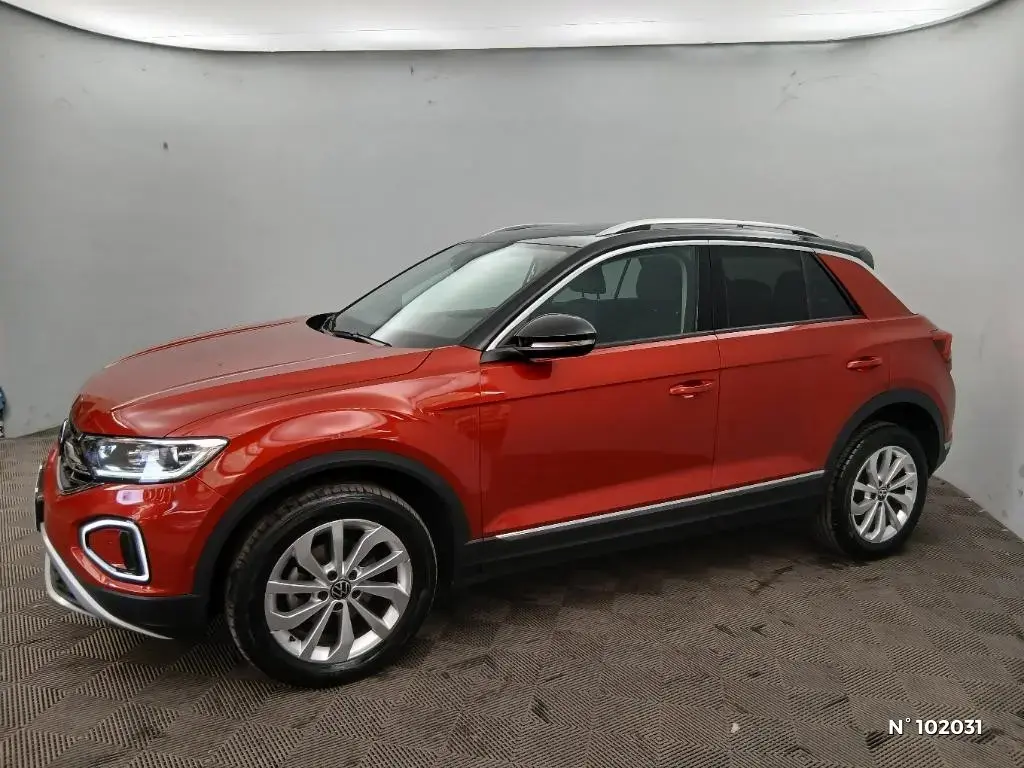 VOLKSWAGEN T-ROC - Miniature 4