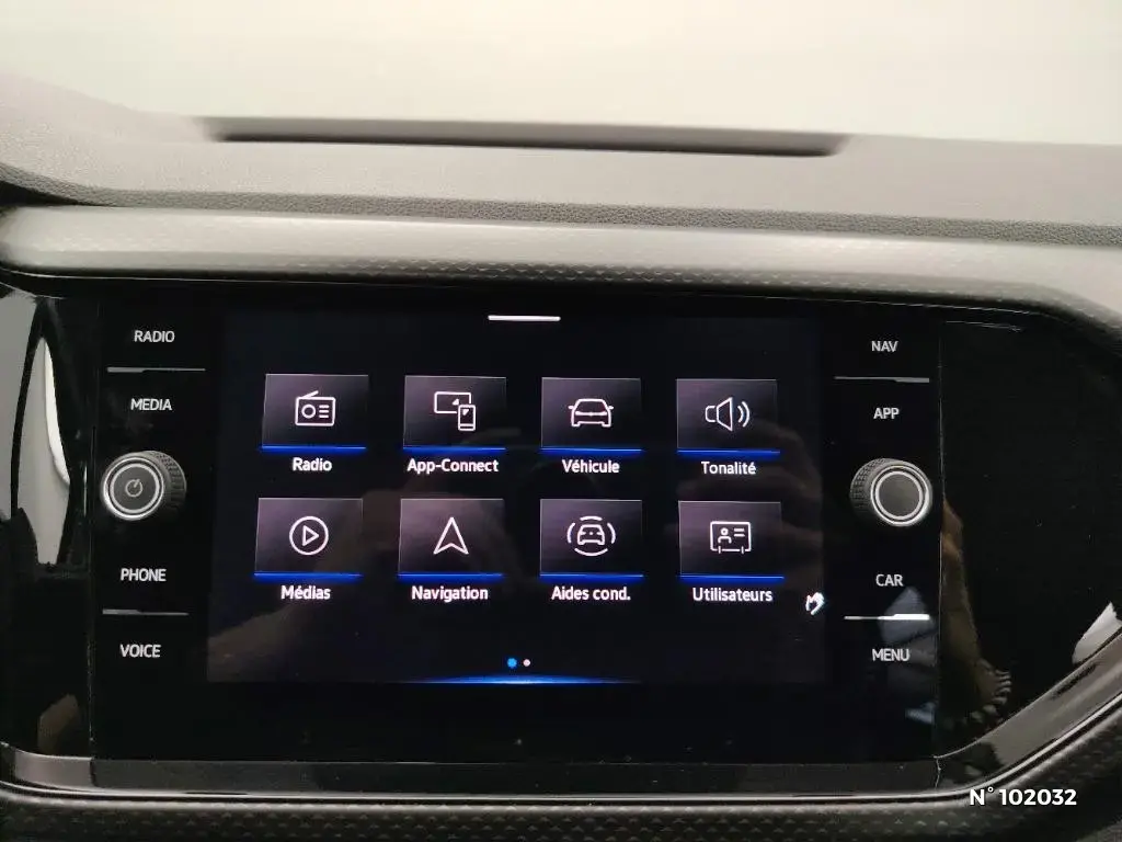 VOLKSWAGEN T-CROSS - Miniature 7
