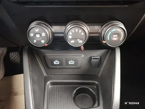DACIA DUSTER II - voiture d'occasion - Photo 13