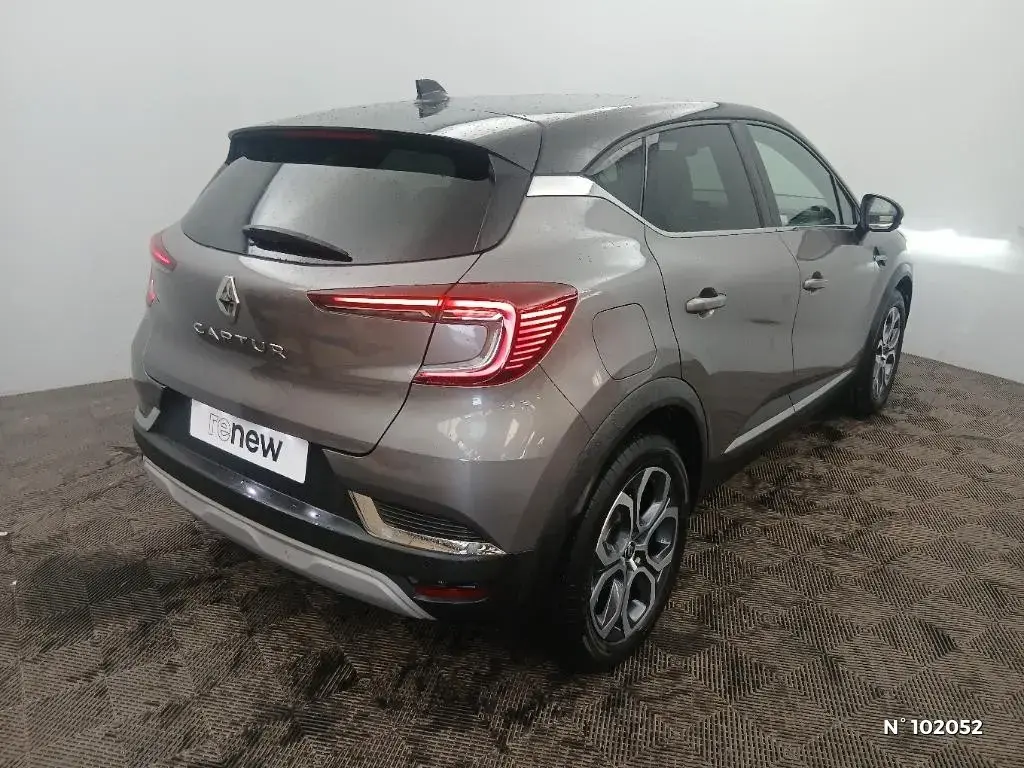 RENAULT CAPTUR II - Miniature 2