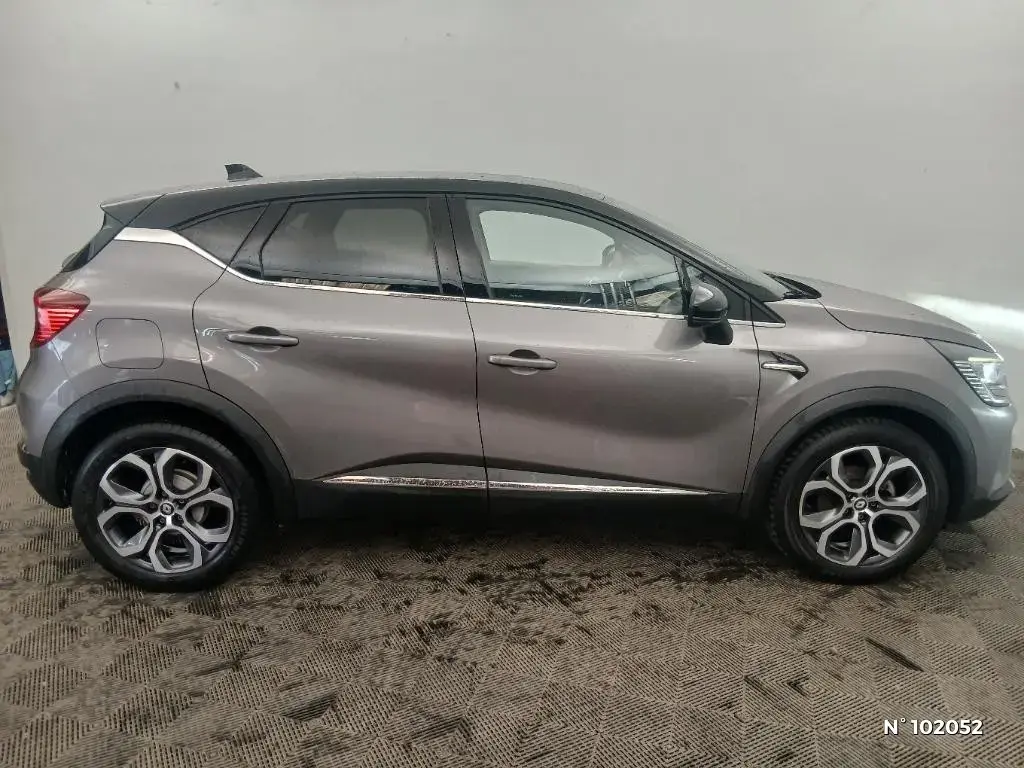 RENAULT CAPTUR II - Miniature 3