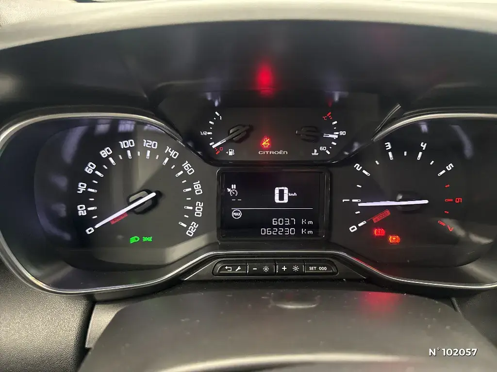 CITROEN C3 AIRCROSS - Miniature 8