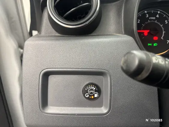 DACIA DUSTER II - voiture d'occasion - Photo 14