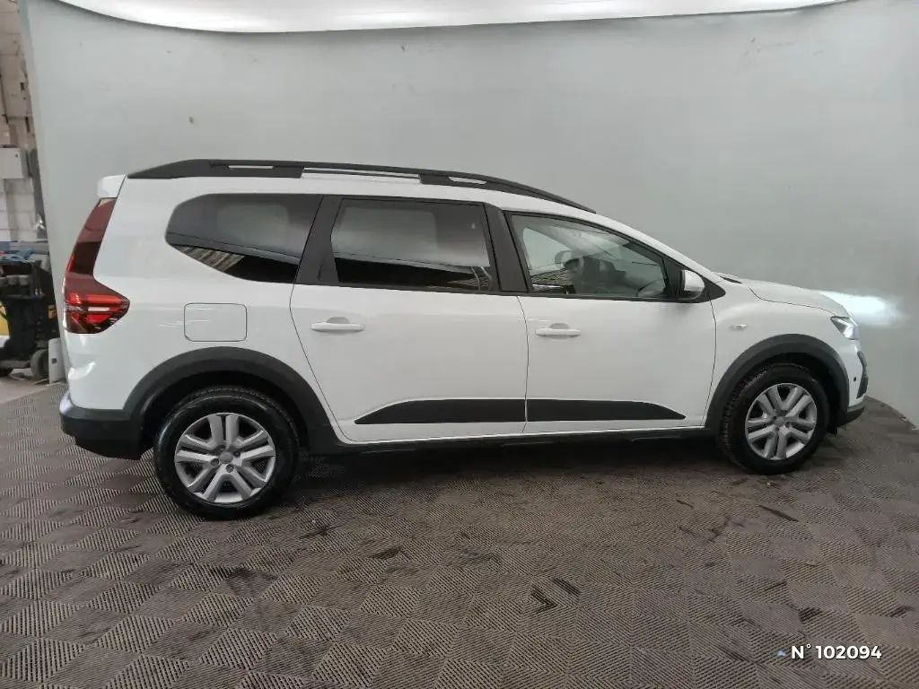 DACIA JOGGER - Miniature 3