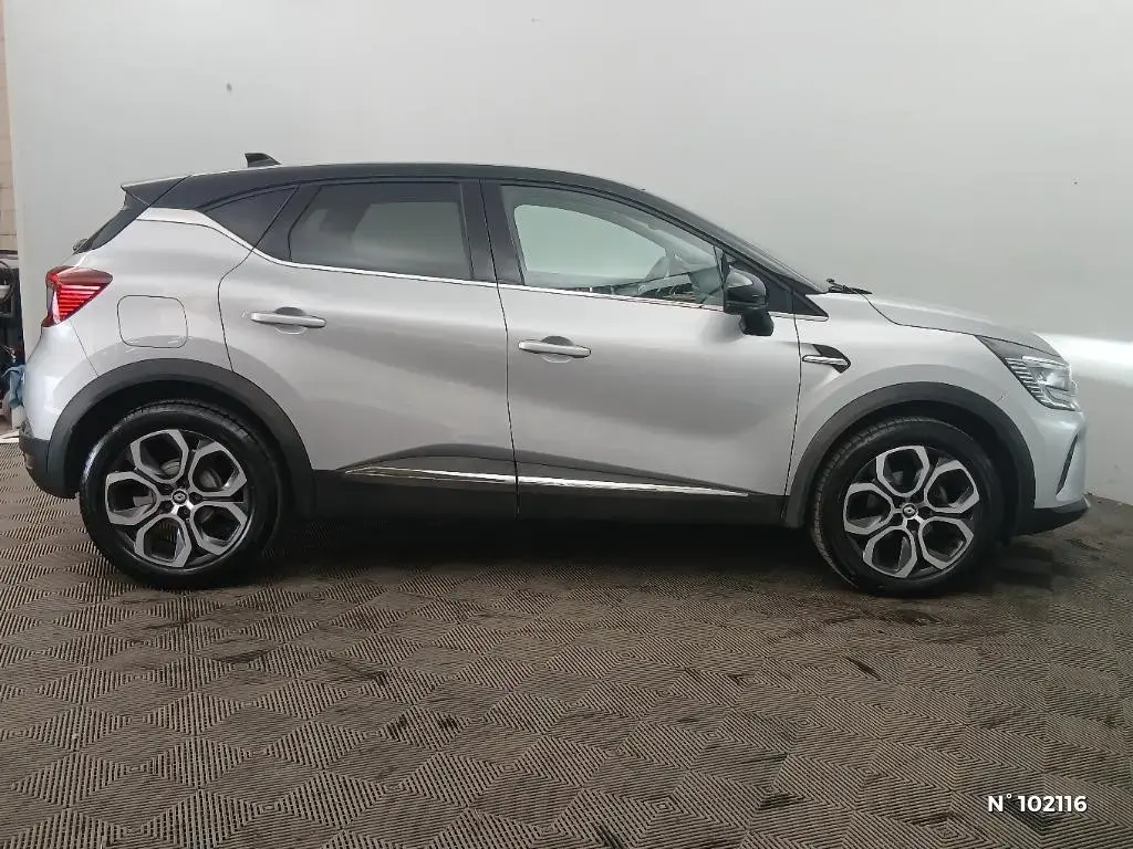 RENAULT CAPTUR II - Miniature 3