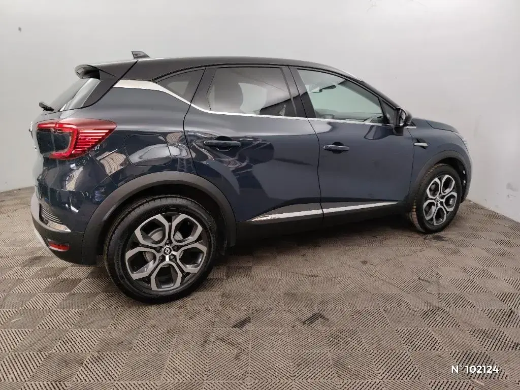 RENAULT CAPTUR II - Miniature 3