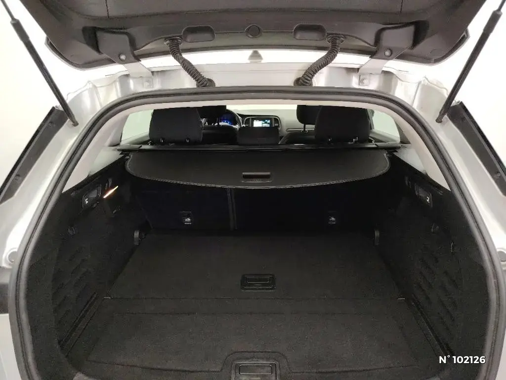 RENAULT MEGANE ESTATE IV - Miniature 10