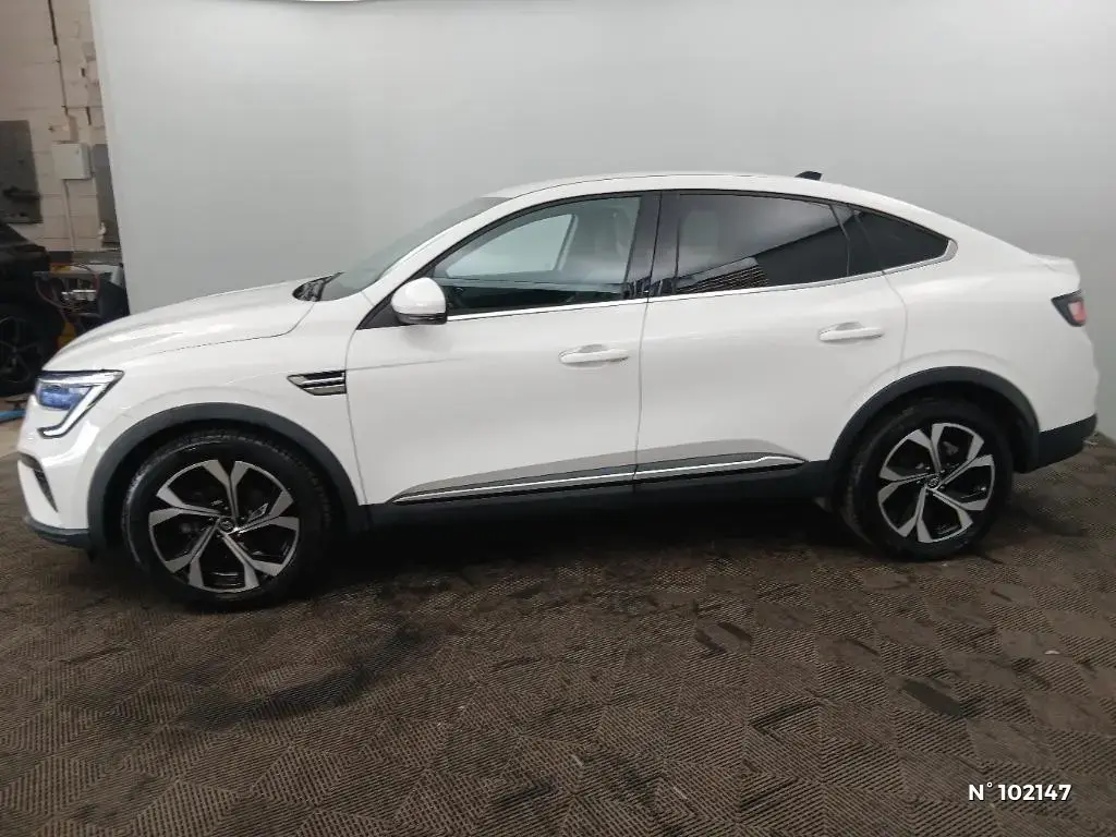 RENAULT ARKANA - Miniature 4