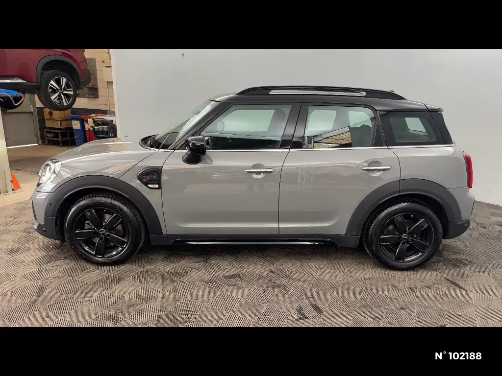 MINI COUNTRYMAN II - Miniature 4