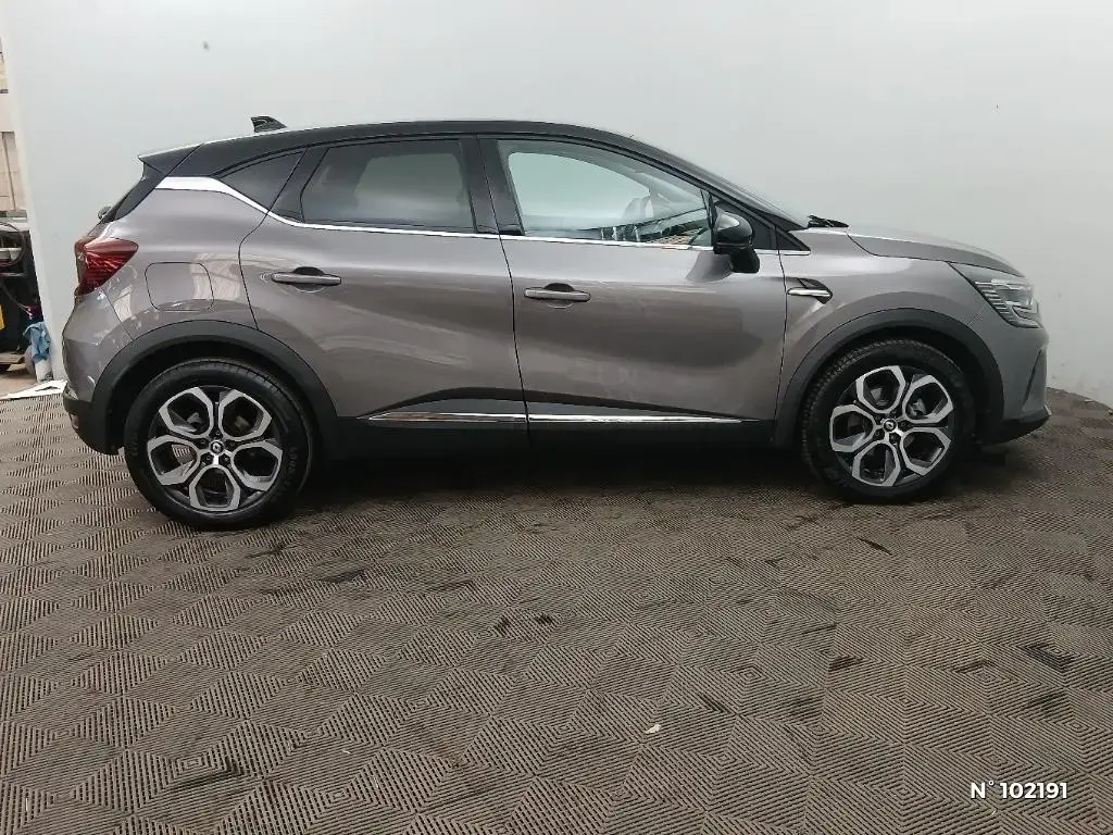 RENAULT CAPTUR II - Miniature 3