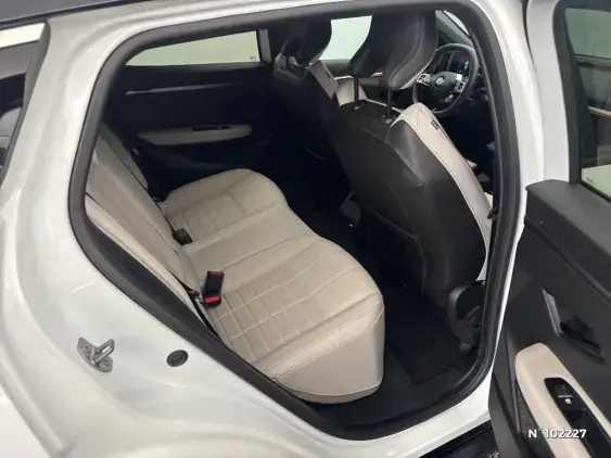RENAULT MEGANE V - voiture d'occasion - Photo 11