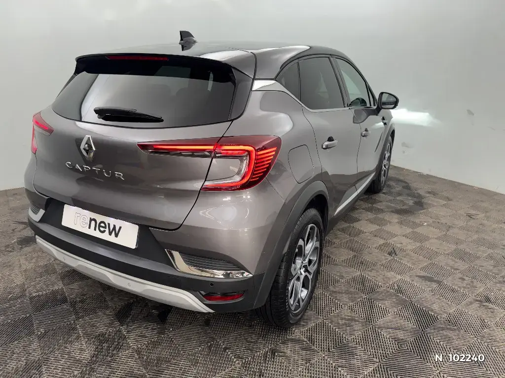 RENAULT CAPTUR II - Miniature 2