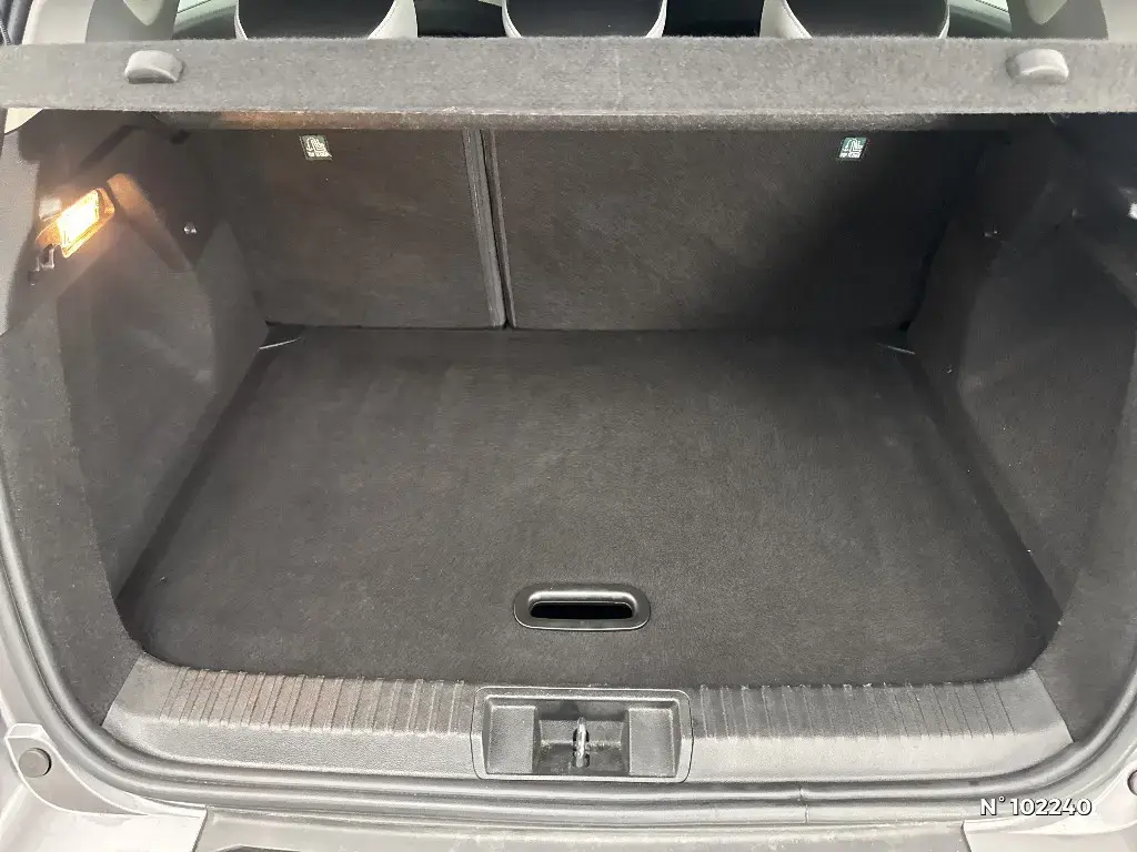 RENAULT CAPTUR II - Miniature 10