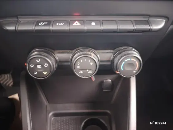 DACIA DUSTER II - voiture d'occasion - Photo 14