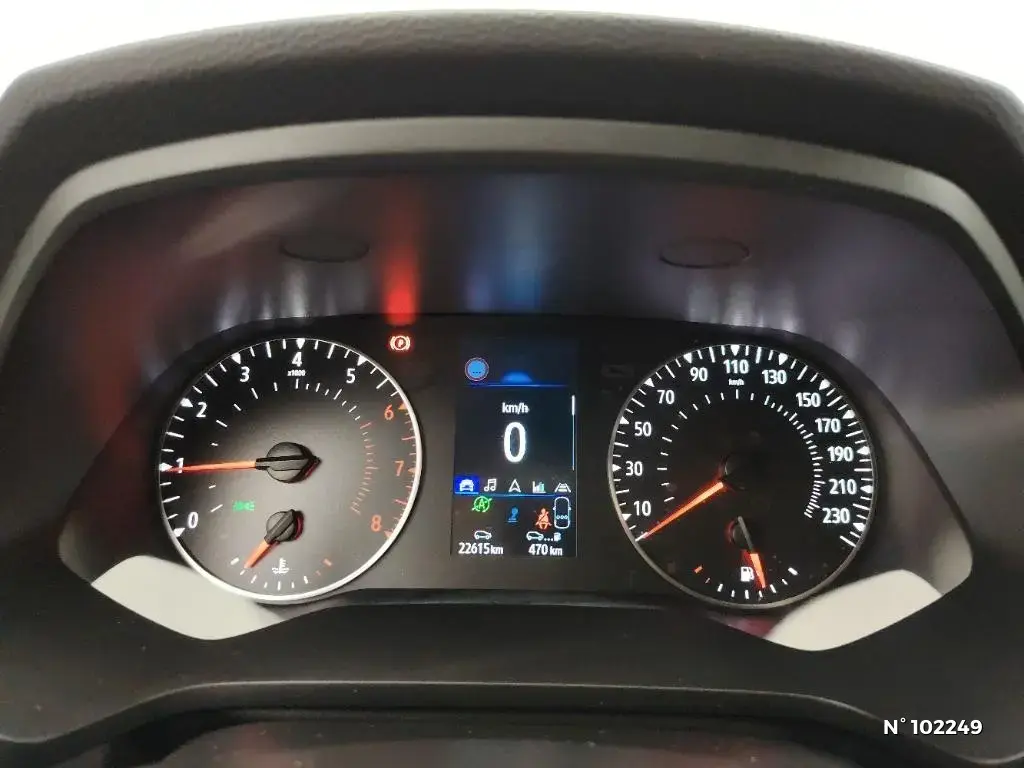 RENAULT CAPTUR II - Miniature 8