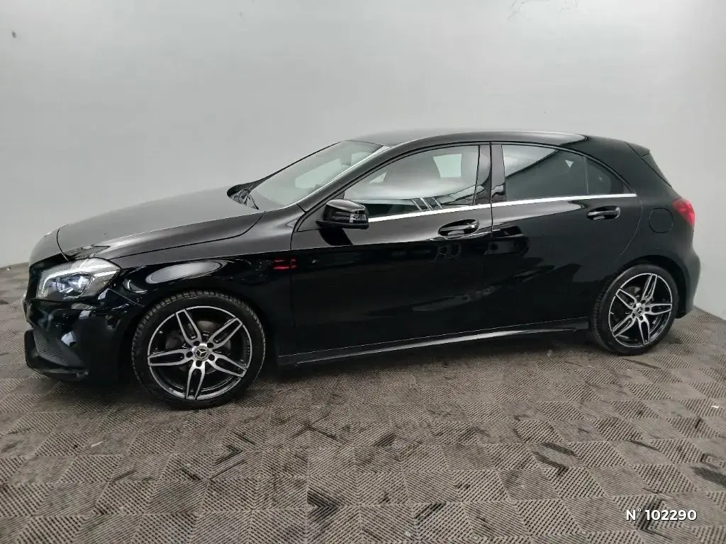 MERCEDES-BENZ CLASSE A III - Miniature 4