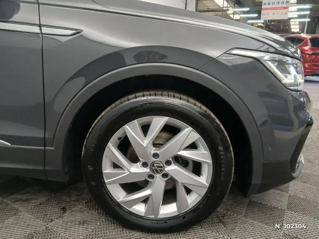 VOLKSWAGEN TIGUAN II - Miniature 5