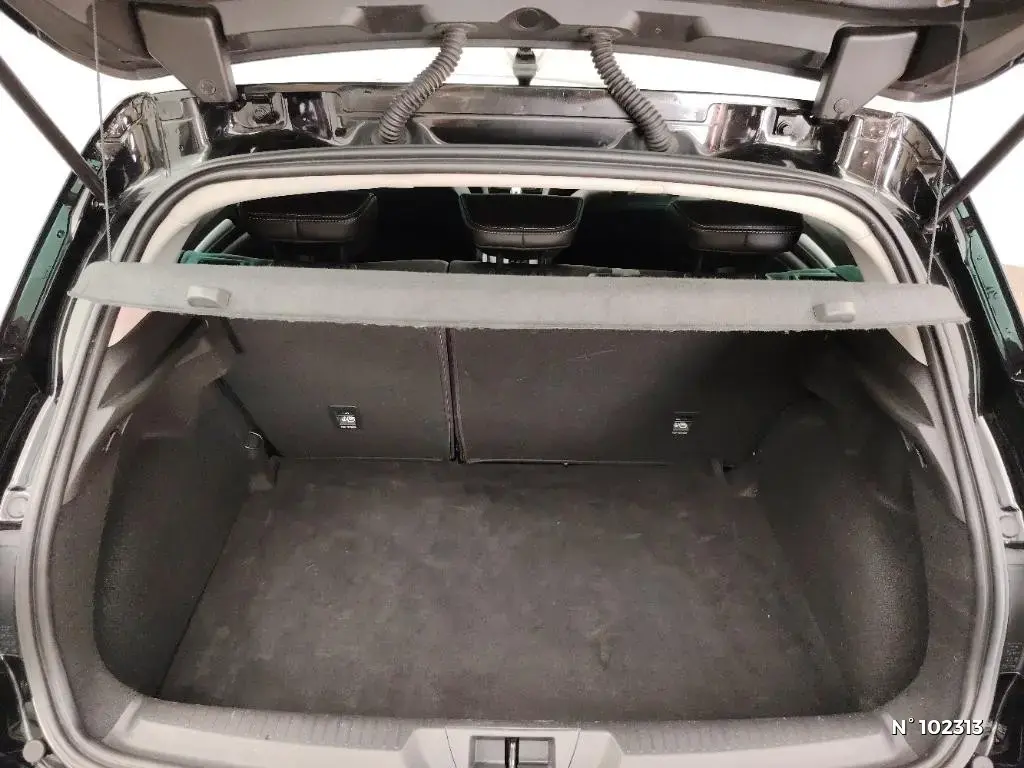RENAULT MEGANE IV - Miniature 10