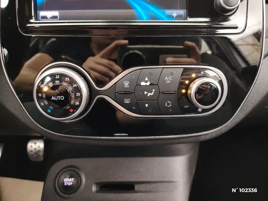 RENAULT CAPTUR - Miniature 11