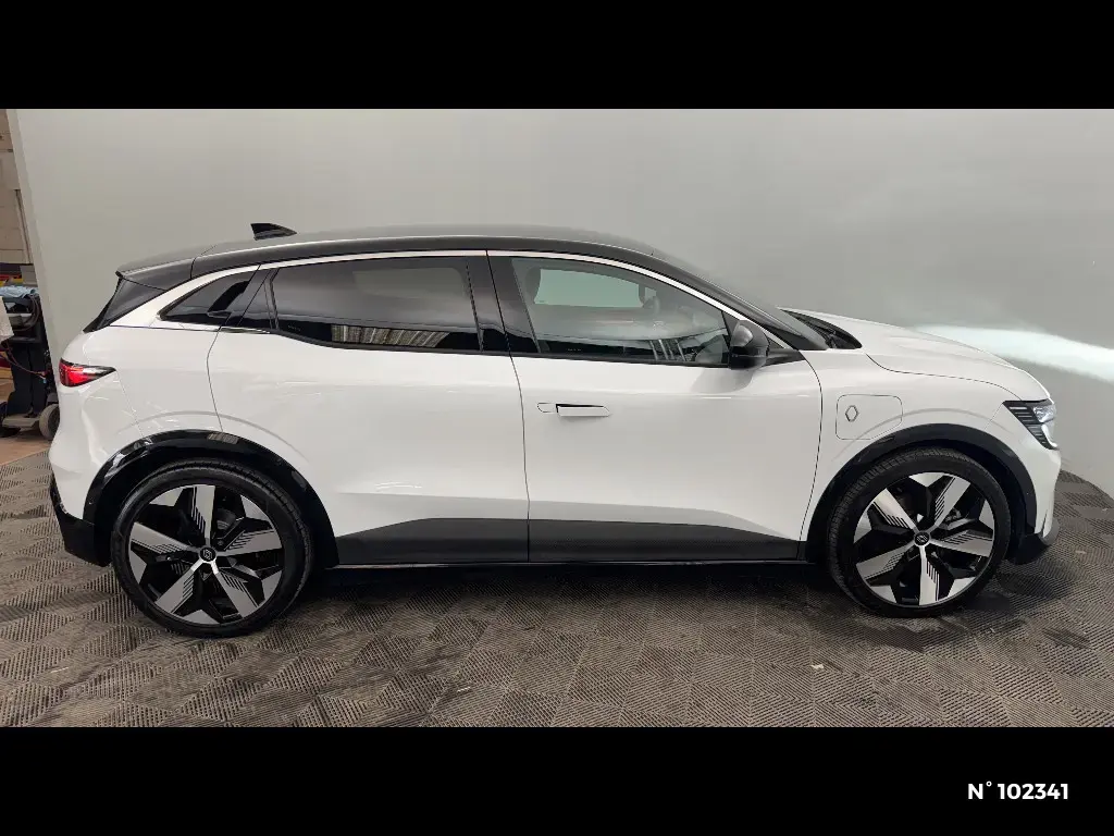 RENAULT MEGANE V - Miniature 3