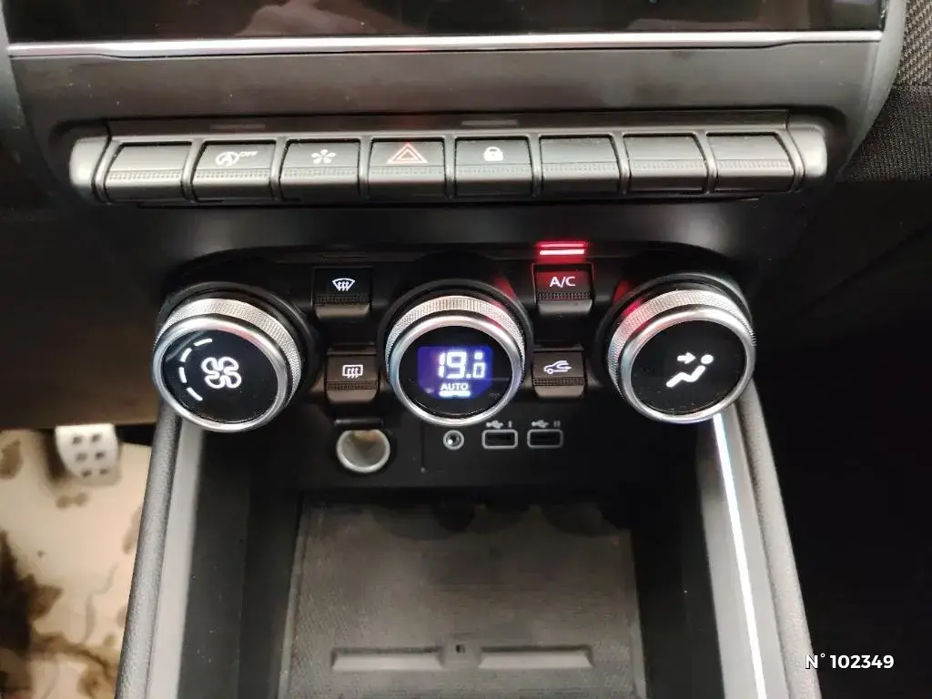 RENAULT CLIO V - Miniature 11