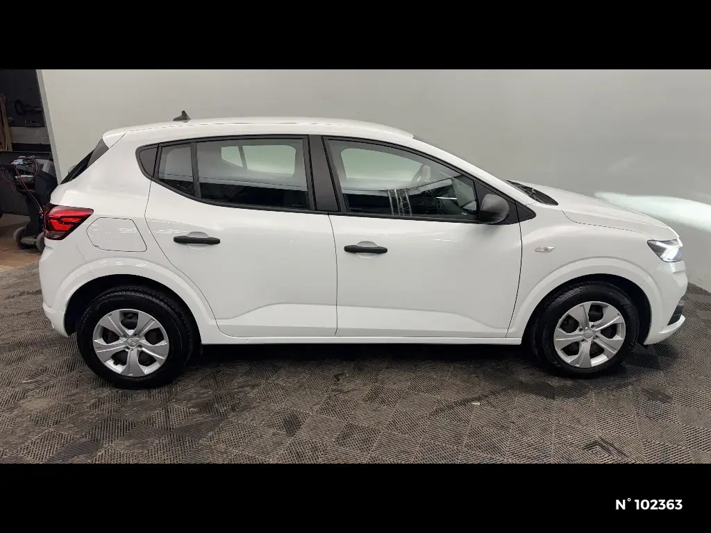 DACIA SANDERO III - Miniature 3