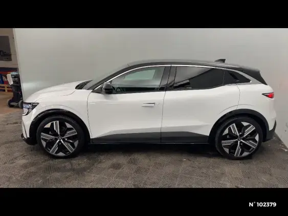 RENAULT MEGANE V - voiture d'occasion - Photo 2