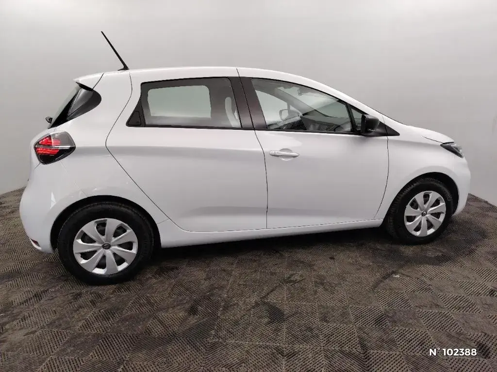 RENAULT ZOE - Miniature 3
