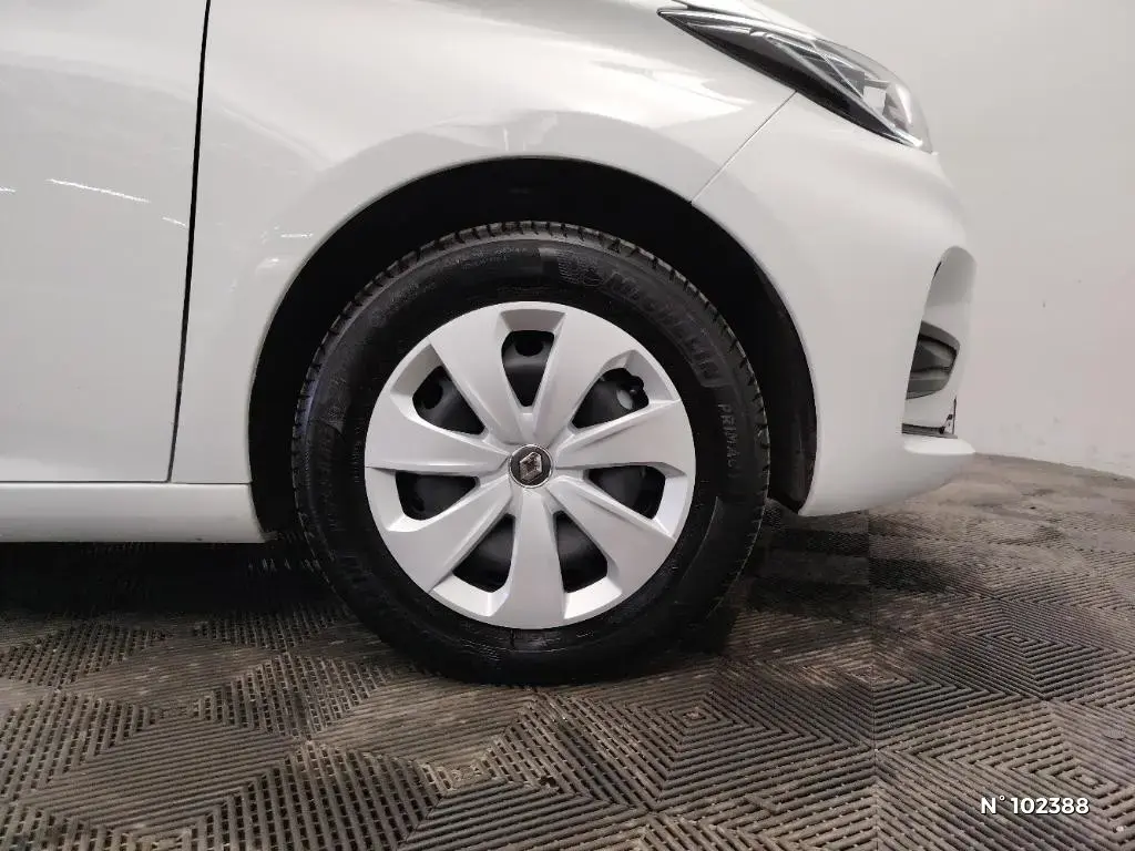 RENAULT ZOE - Miniature 5