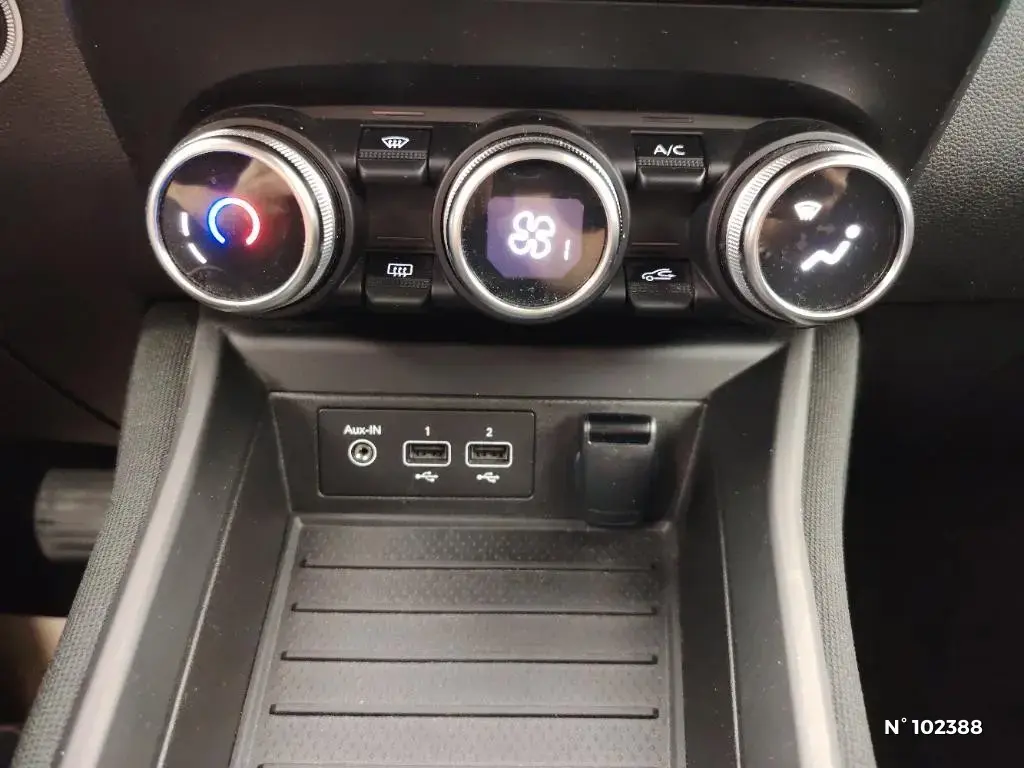 RENAULT ZOE - Miniature 10