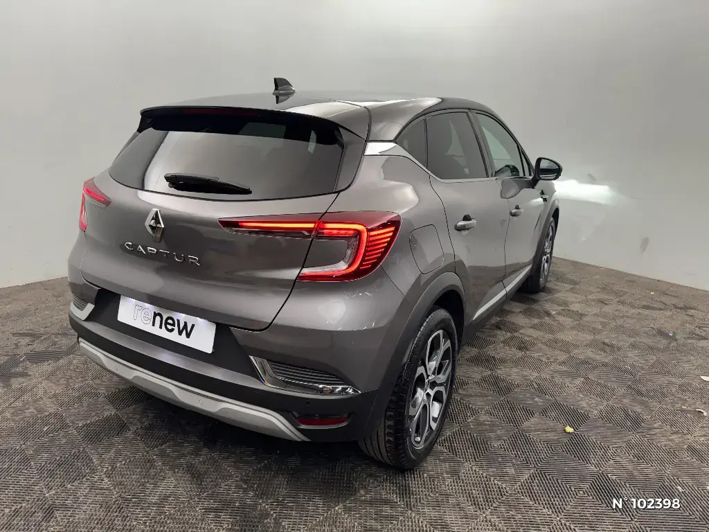 RENAULT CAPTUR II - Miniature 2