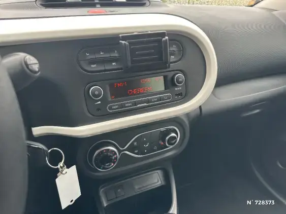 RENAULT TWINGO ELECTRIQUE III - voiture d'occasion - Photo 13