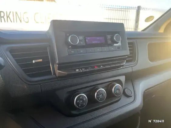 RENAULT TRAFIC FG III - voiture d'occasion - Photo 13