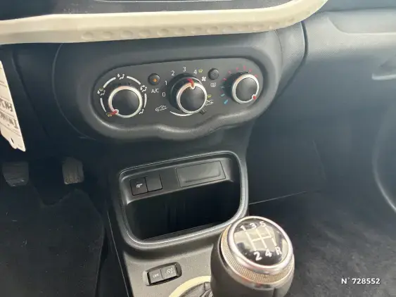RENAULT TWINGO III - voiture d'occasion - Photo 15