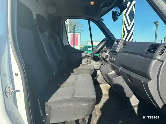 RENAULT MASTER III - voiture d'occasion - Photo 11