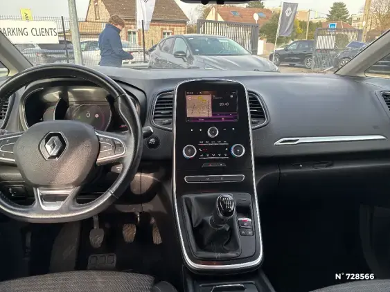 RENAULT SCENIC IV - voiture d'occasion - Photo 8
