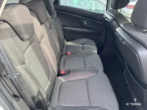 RENAULT SCENIC IV - voiture d'occasion - Photo 10